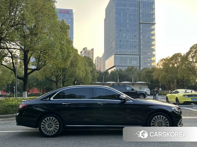 Mercedes-Benz E-class 2022 Черный из Китая, фото 5