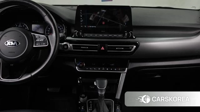 Kia Seltos 2021 Белый из Кореи, фото 5