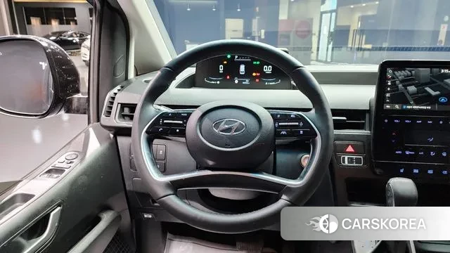 Hyundai Staria 2023 Серый из Кореи, фото 5