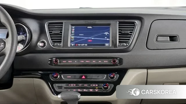 Kia The New Carnival 2019 Белый из Кореи, фото 5