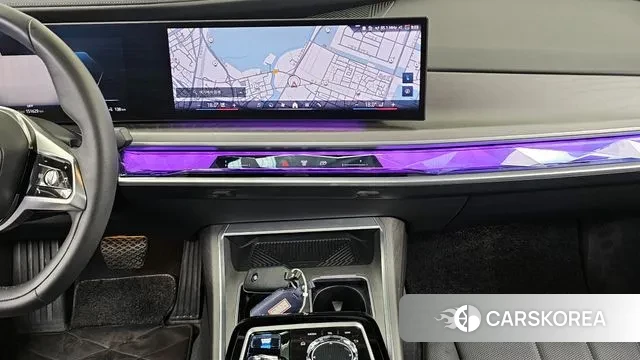 BMW i7 (G70) id 3022277 из Кореи 5