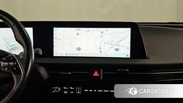 Kia EV6 2023 Белый из Кореи, фото 5