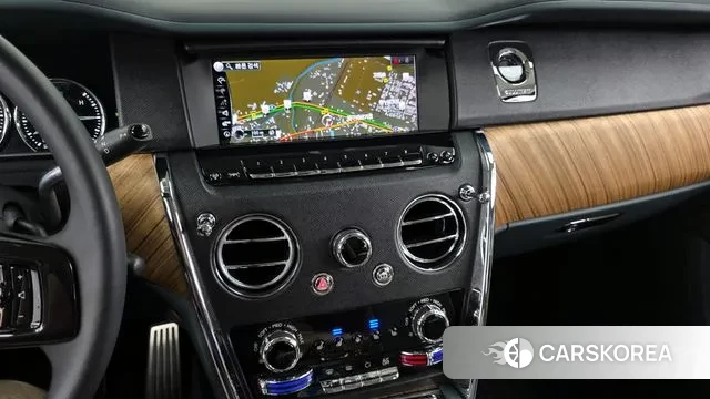 Rolls-Royce Cullinan 2023 Белый из Кореи, фото 5