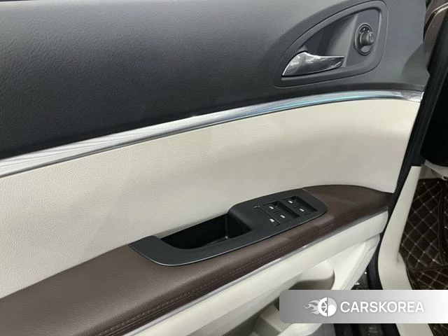 Buick GL8 2021 Коричневый из Китая, фото 5