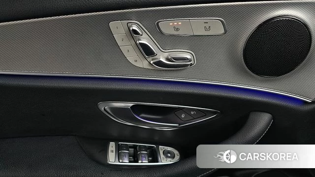 Mercedes-Benz E-Class W213 2018 Белый из Кореи, фото 5