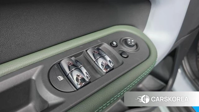 Mini Cooper Countryman 2022 Цвет галактики из Кореи, фото 5