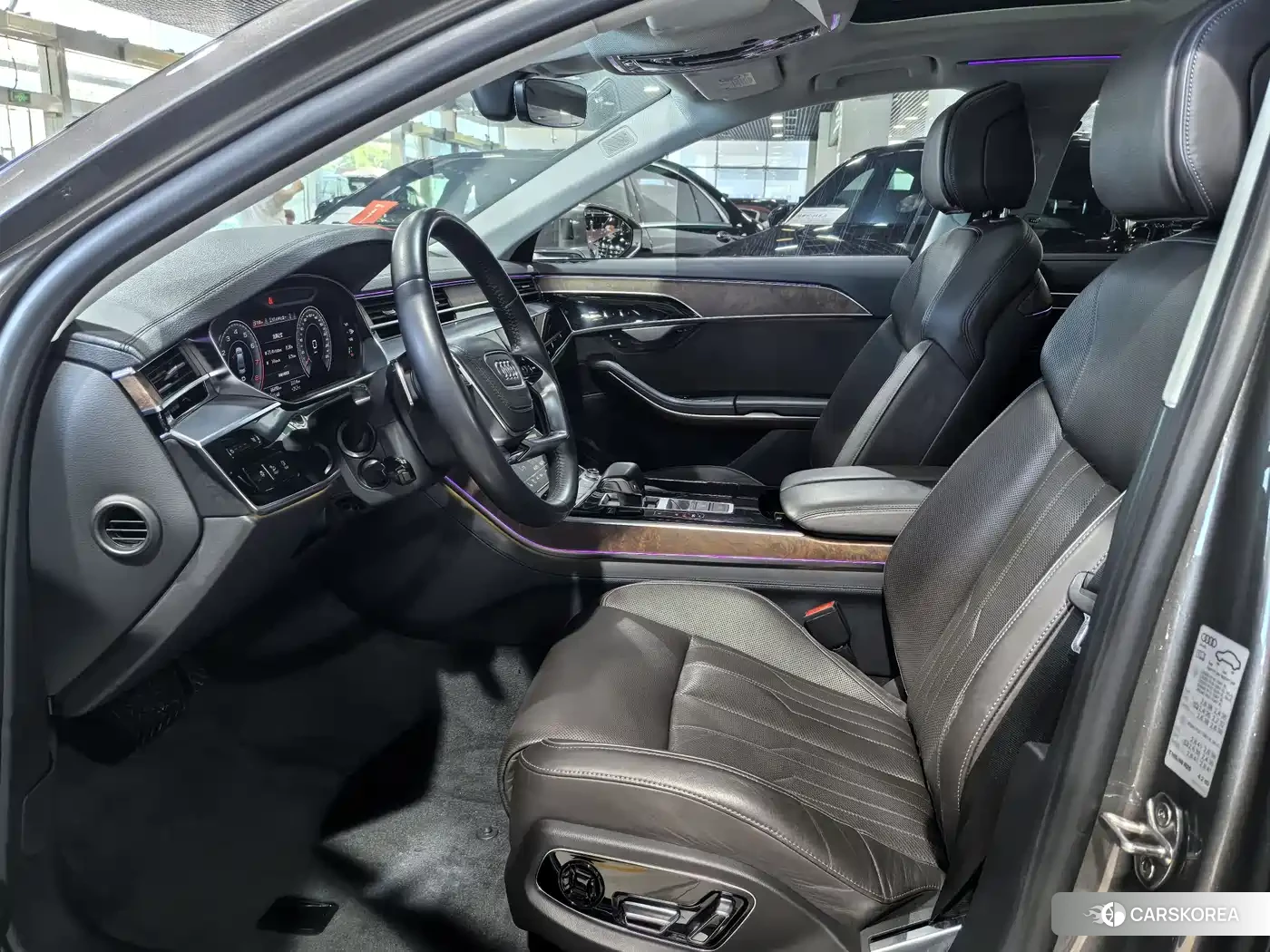 Audi A8 2018 Silver/gray из Китая, фото 5