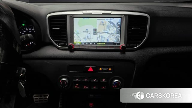 Kia Sportage The Bold 2018 Белый из Кореи, фото 5