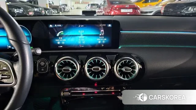 Mercedes-Benz A-Class W177 2021 Белый из Кореи, фото 5