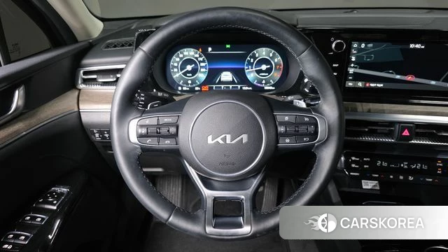 Kia K5 3rd generation 2023 Черный из Кореи, фото 5