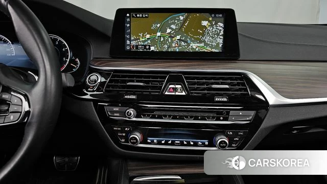 BMW 5 Series (G30) 2018 Серебряный из Кореи, фото 5