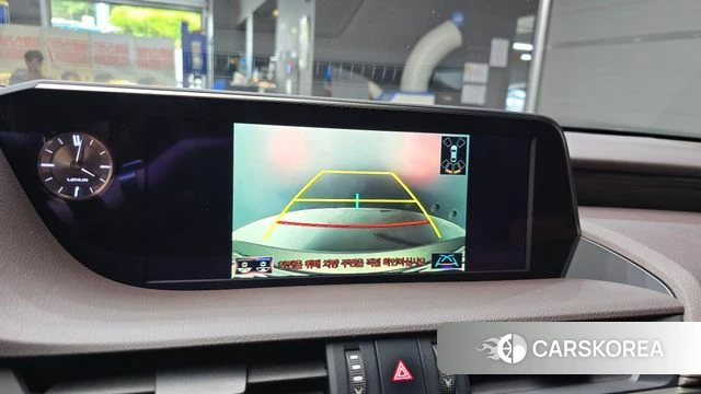 Lexus ES300h 7th generation 2019 Песочный из Кореи, фото 5