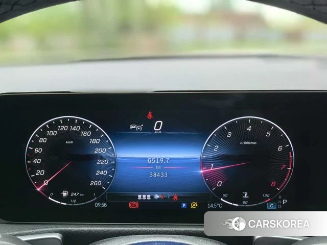 Mercedes-Benz GLB 2024 Белый из Китая, фото 5