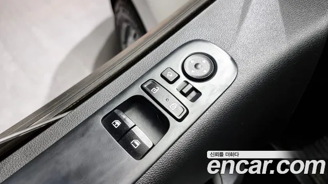 Hyundai Staria 2021 Белый из Кореи, фото 5