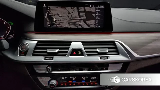 BMW 5 Series (G30) 2020 Синий из Кореи, фото 5