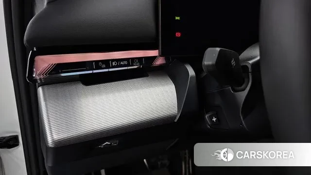 BMW 5 Series (G60) 2024 Белый из Кореи, фото 5