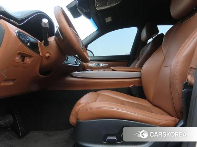 Genesis GV70 2024 Белый из Кореи, фото 5