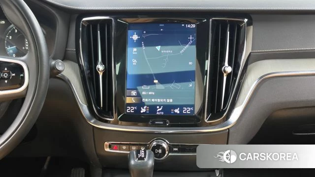 Volvo V60 Cross-Country 2nd Generation 2019 Серый из Кореи, фото 5
