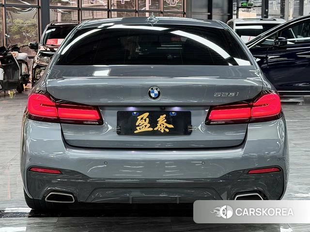 BMW 5 series (imported) 2022 Темно-серый из Китая, фото 5