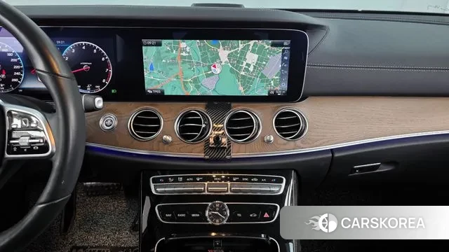 Mercedes-Benz E-Class W213 2019 Белый из Кореи, фото 5