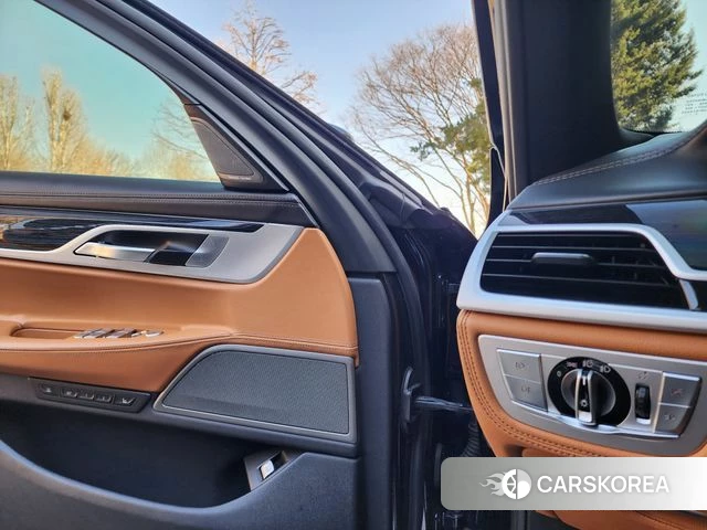 BMW 7 Series (G11) 2019 Синий из Кореи, фото 5