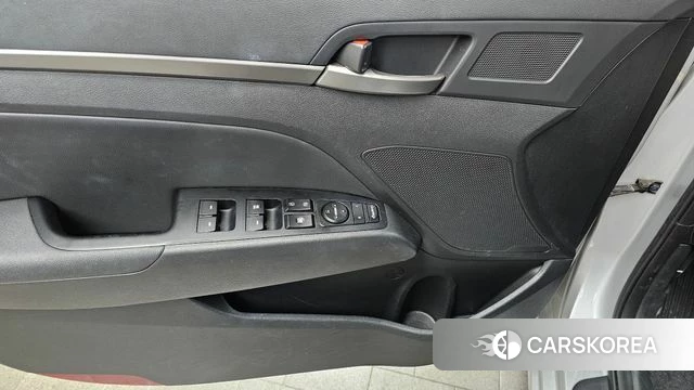 Hyundai Avante AD 2018 Серебряный из Кореи, фото 5