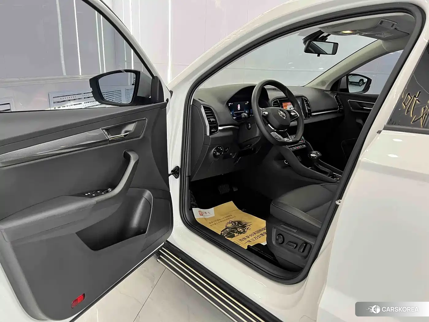 Skoda Krok 2022 Белый из Китая, фото 5