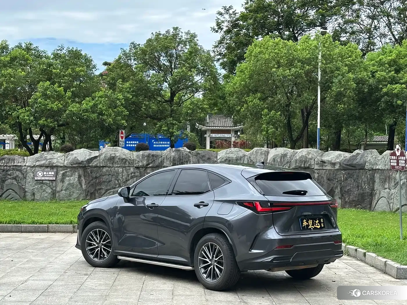 Lexus NX 2022 Silver/gray из Китая, фото 5