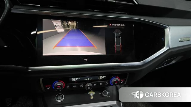 Audi Q3 (F3) 2023 Белый из Кореи, фото 5