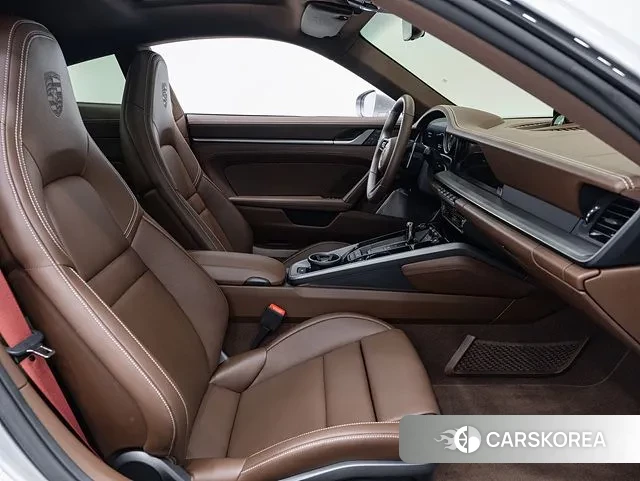 Porsche 911(992) id 3487086 из Кореи 5