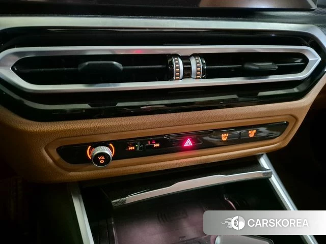BMW 3 Series (G20) 2024 Белый из Кореи, фото 5