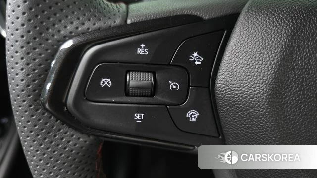Chevrolet (GM Daewoo) Trailblazer 2022 Серебристо-серый из Кореи, фото 5