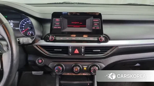 Kia The New K3 2nd generation 2022 Белый из Кореи, фото 5