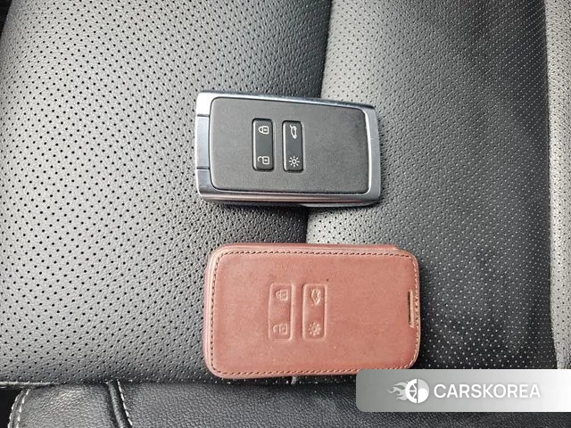 Renault Korea (Samsung) The New QM6 2019 Светло-серебряный цвет из Кореи, фото 5