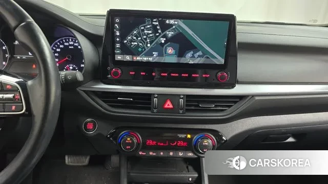 Kia The New K3 2nd generation 2021 Белый из Кореи, фото 5