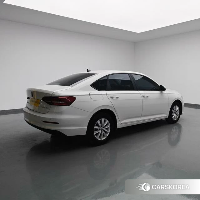 Volkswagen Lavida 2022 Белый из Китая, фото 5