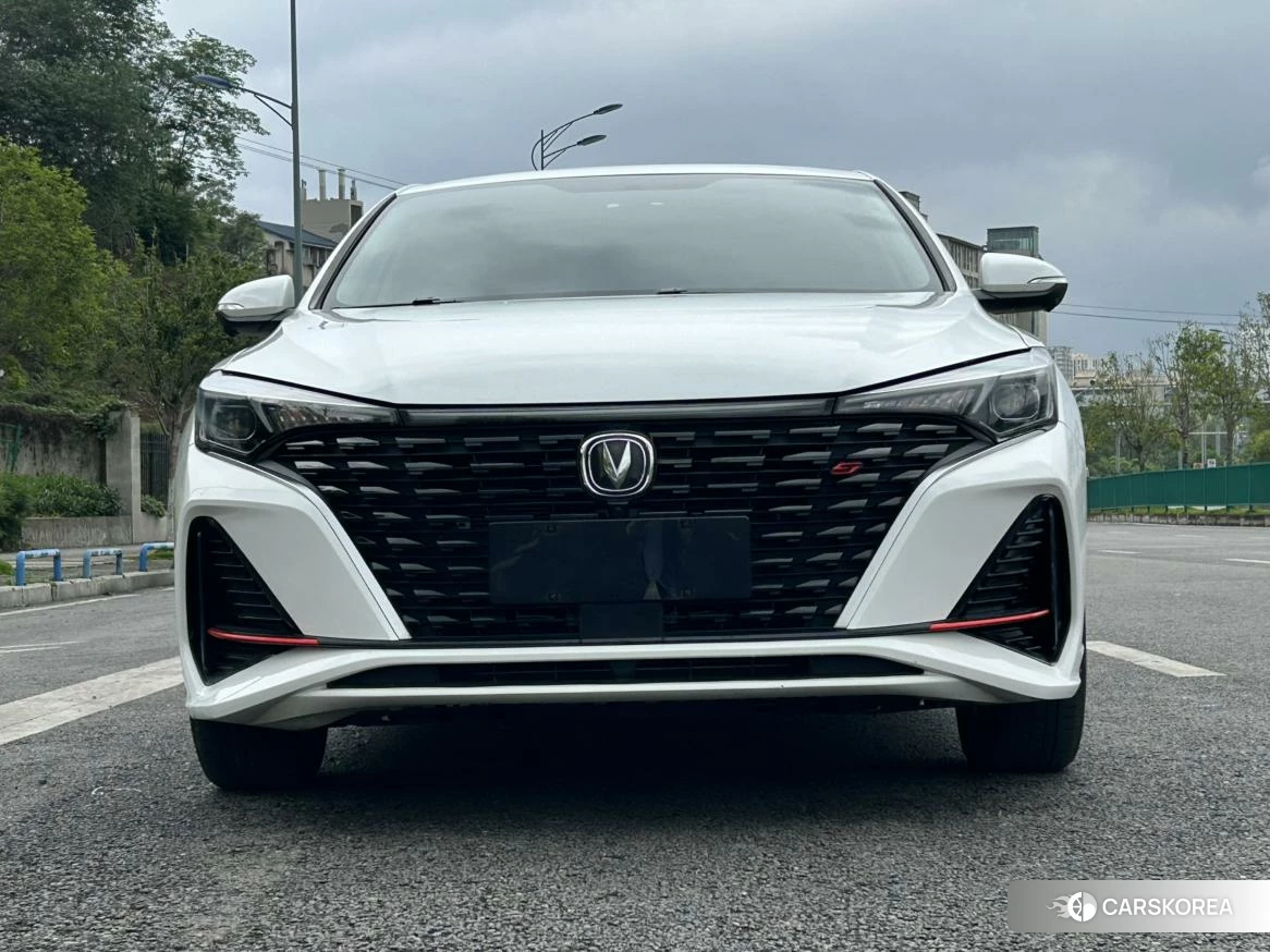 Chang'an Yidong 2023 Белый из Китая, фото 5