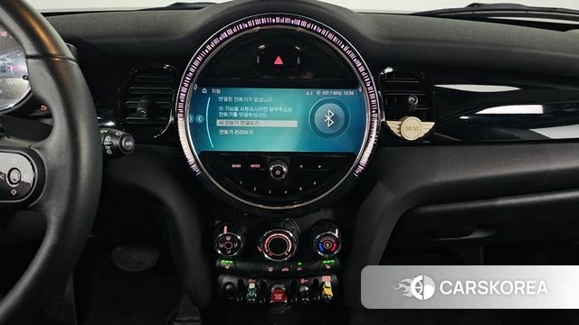 Mini Cooper 2022 Черный из Кореи, фото 5