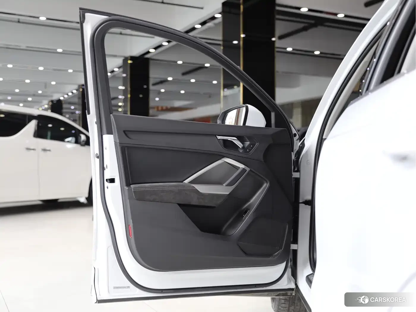 Audi Q3 2022 Белый из Китая, фото 5
