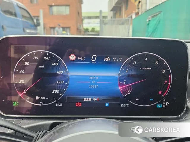 Mercedes-Benz C-Class W206 2024 Белый из Кореи, фото 5