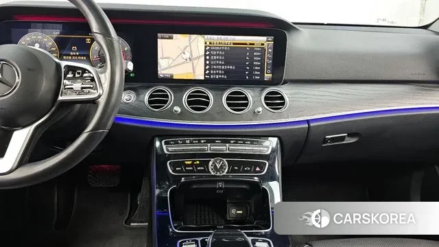 Mercedes-Benz E-Class W213 2020 Белый из Кореи, фото 5