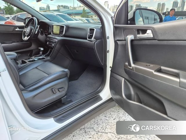 Kia Sportage The Bold 2018 Белый из Кореи, фото 5