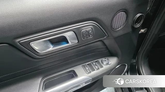 Ford Mustang 2019 Черный из Кореи, фото 5