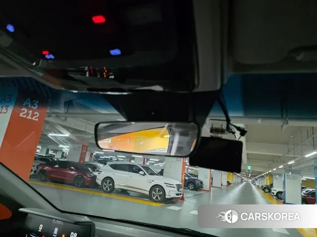 Hyundai Staria 2023 Черный из Кореи, фото 5