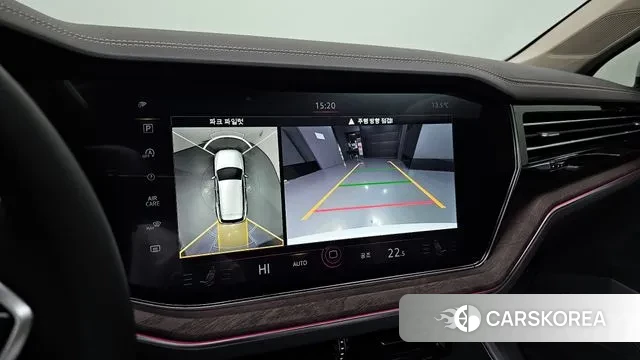 Volkswagen Touareg 3rd generation 2023 Белый из Кореи, фото 5