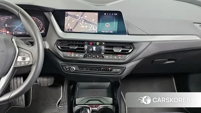 BMW 1 Series (F40) 2021 Черный из Кореи, фото 5