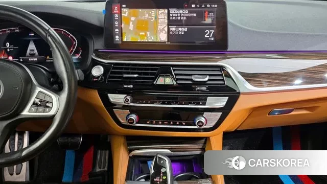 BMW 5 Series (G30) 2021 Серый из Кореи, фото 5