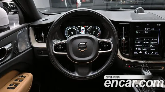 Volvo XC60 second Generation 2018 Белый из Кореи, фото 5