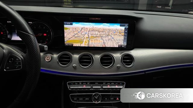 Mercedes-Benz E-Class W213 2018 Белый из Кореи, фото 5