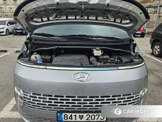 Hyundai Staria 2022 Серебряный двухцветный из Кореи, фото 5